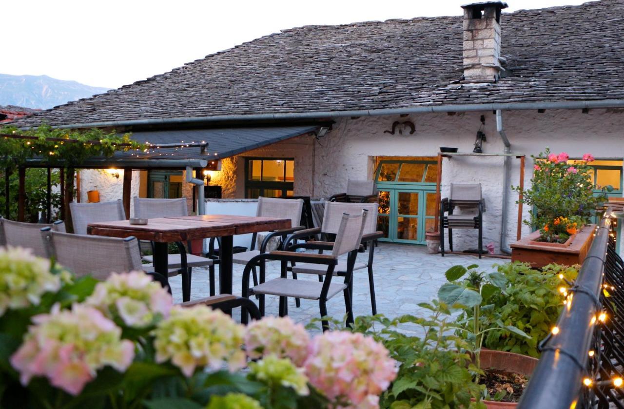 Hostel Stone *